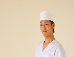 高級感あふれる雰囲気の日本料理店キッチン業務（料理長候補）