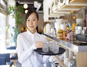 《急募》【銀座】で人気のユニークな中国郷土料理店、将来のホール責任者（経営幹部）候補募集です！